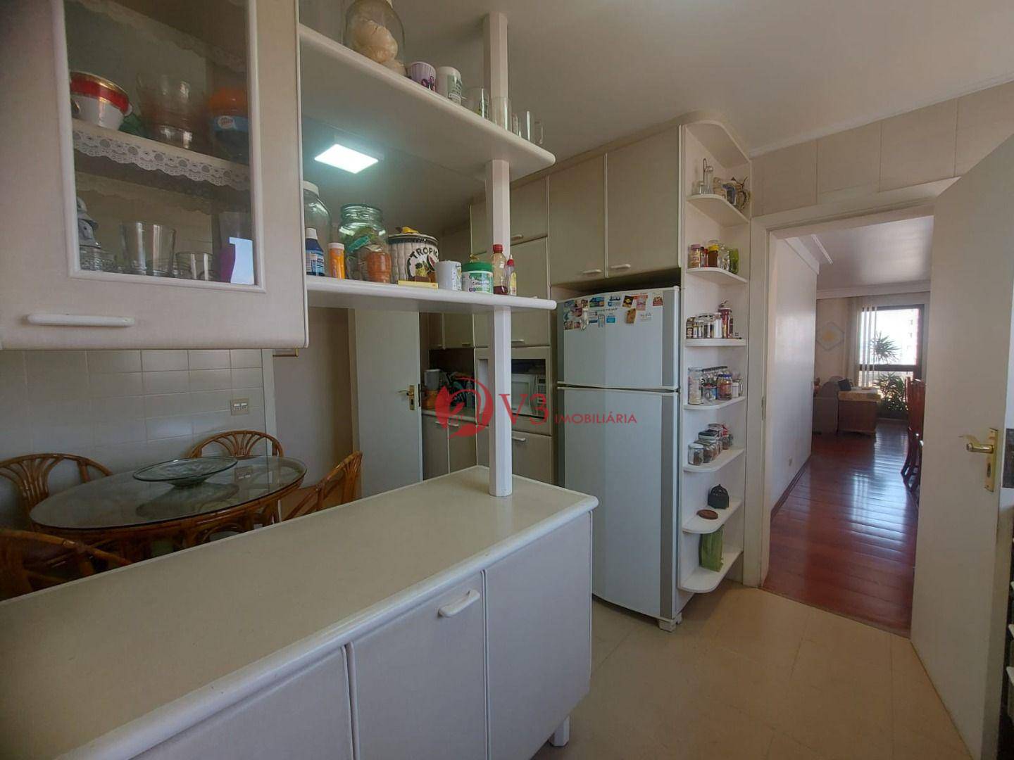 Apartamento à venda com 3 quartos, 150m² - Foto 23