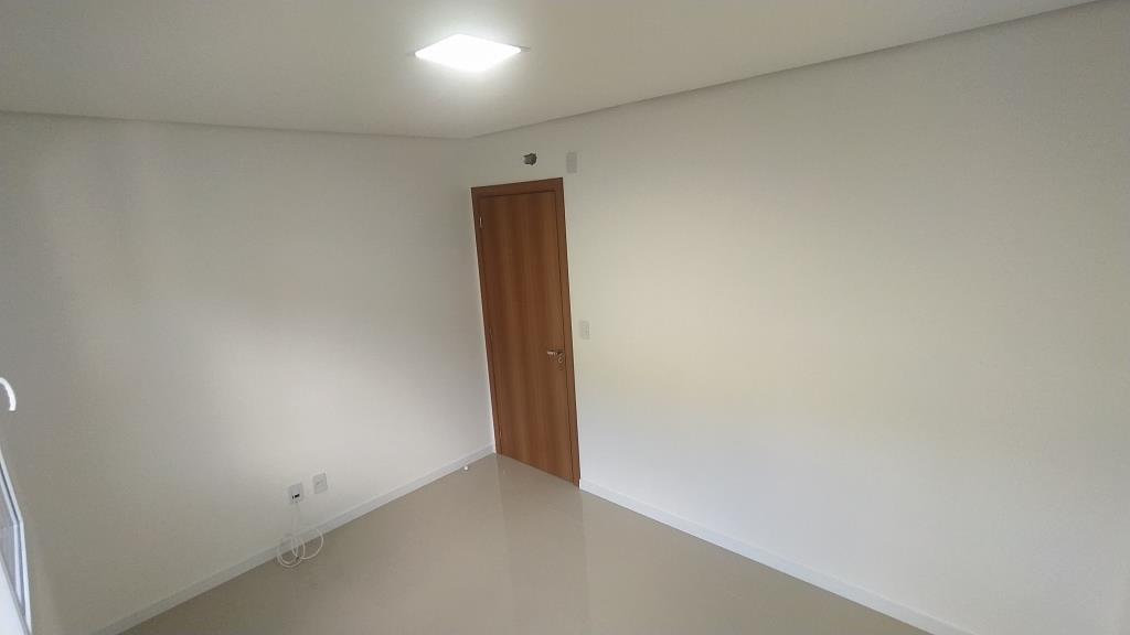 Apartamento à venda com 2 quartos, 80m² - Foto 6