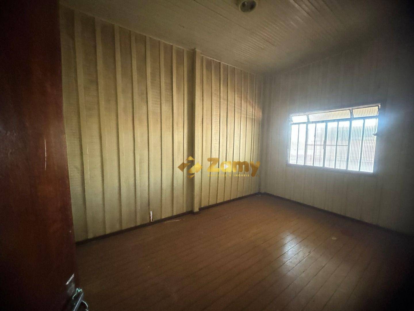 Casa à venda com 3 quartos, 205m² - Foto 3