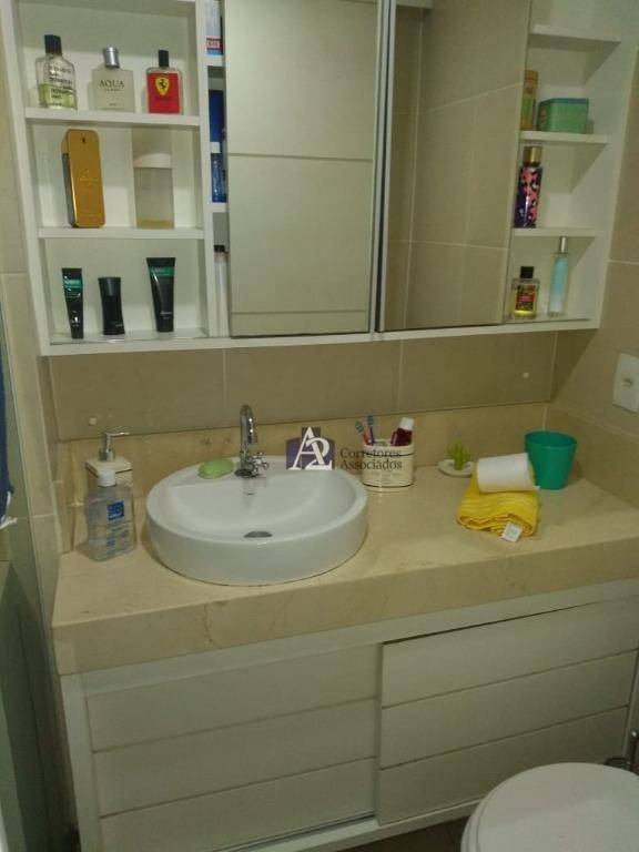 Apartamento à venda com 2 quartos, 70m² - Foto 13