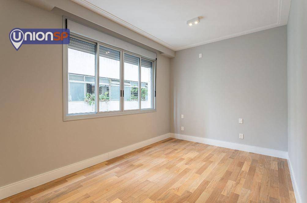 Apartamento à venda com 3 quartos, 244m² - Foto 15