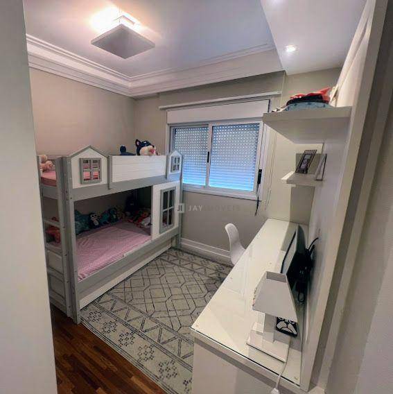 Apartamento à venda com 4 quartos, 195m² - Foto 7