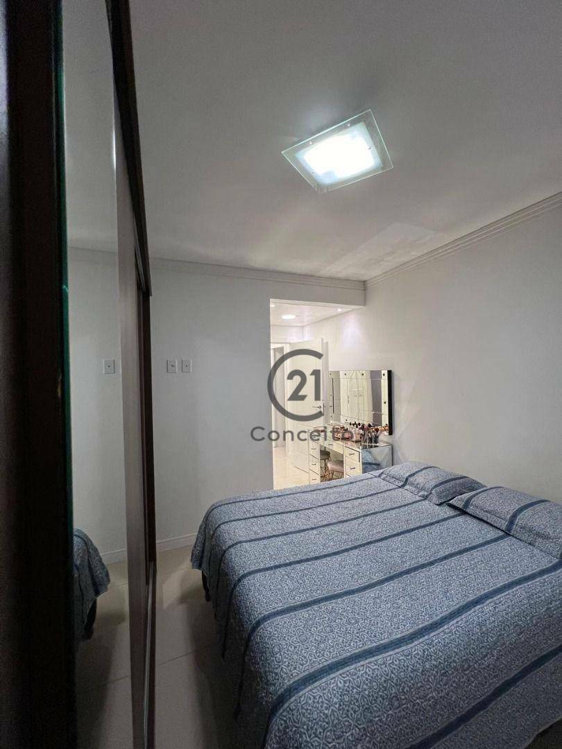 Apartamento para alugar com 3 quartos, 115m² - Foto 6