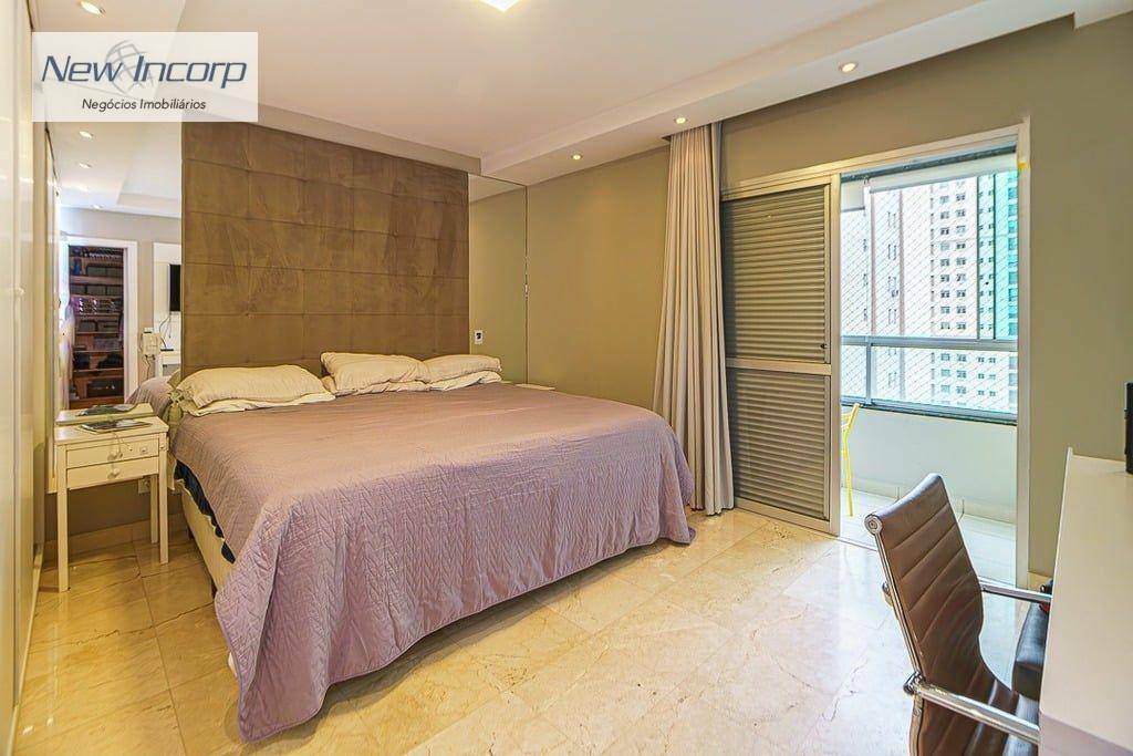 Apartamento à venda com 3 quartos, 195m² - Foto 29