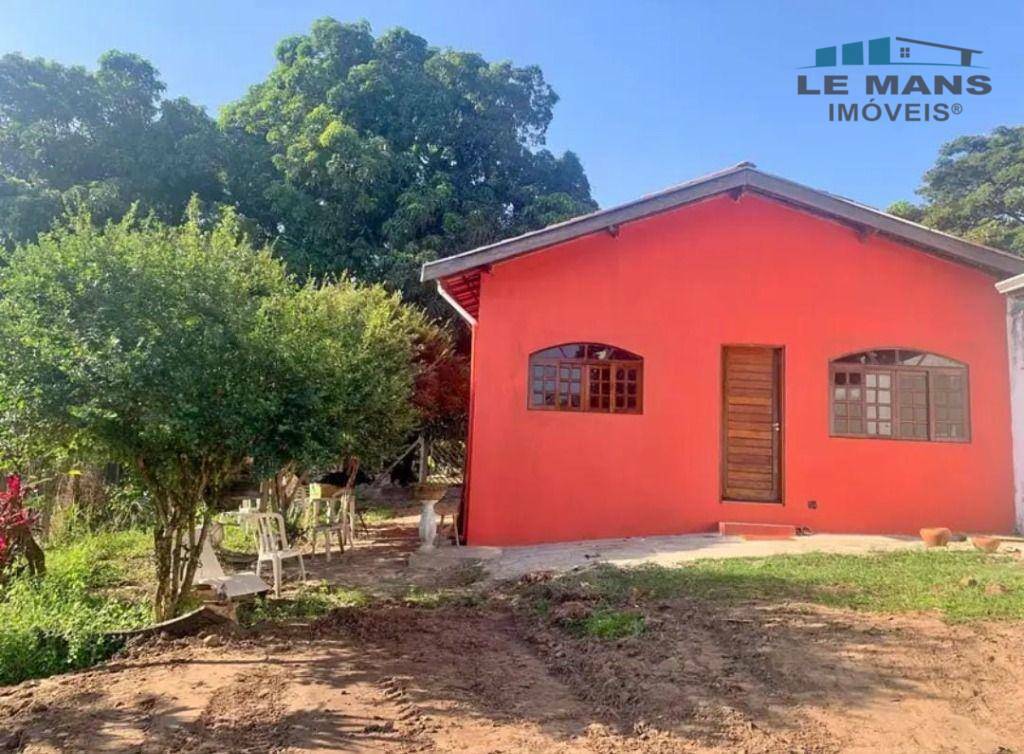 Chácara à venda com 2 quartos, 80m² - Foto 1