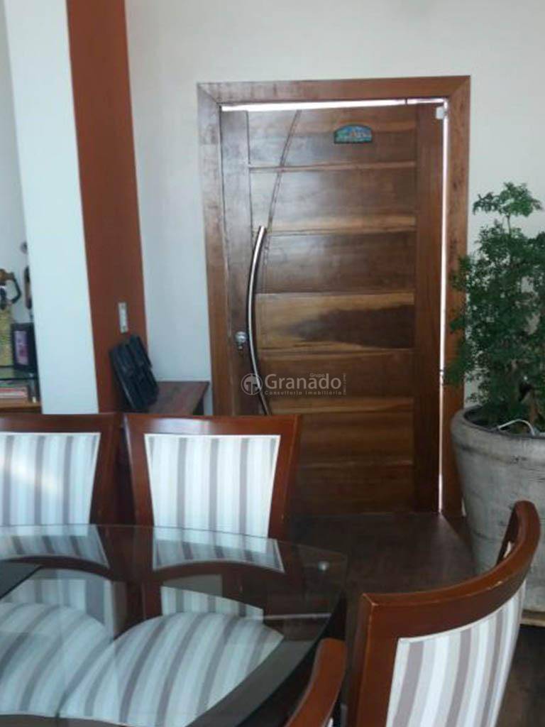 Sobrado à venda com 3 quartos, 250m² - Foto 13