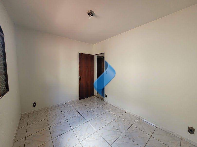 Casa para alugar com 3 quartos, 197m² - Foto 16