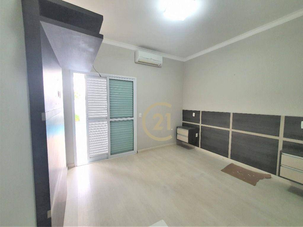 Casa de Condomínio à venda com 4 quartos, 266m² - Foto 19