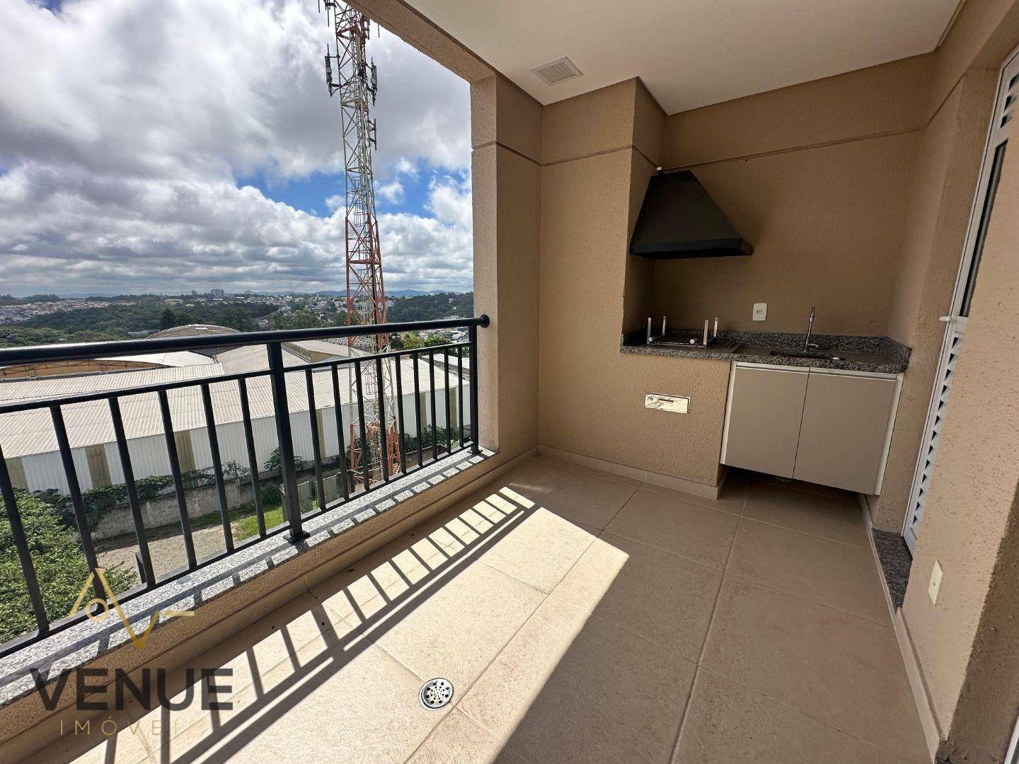 Apartamento à venda com 2 quartos, 67m² - Foto 2