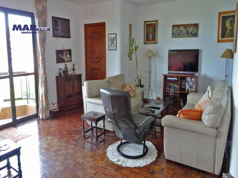 Apartamento à venda com 3 quartos, 215m² - Foto 1