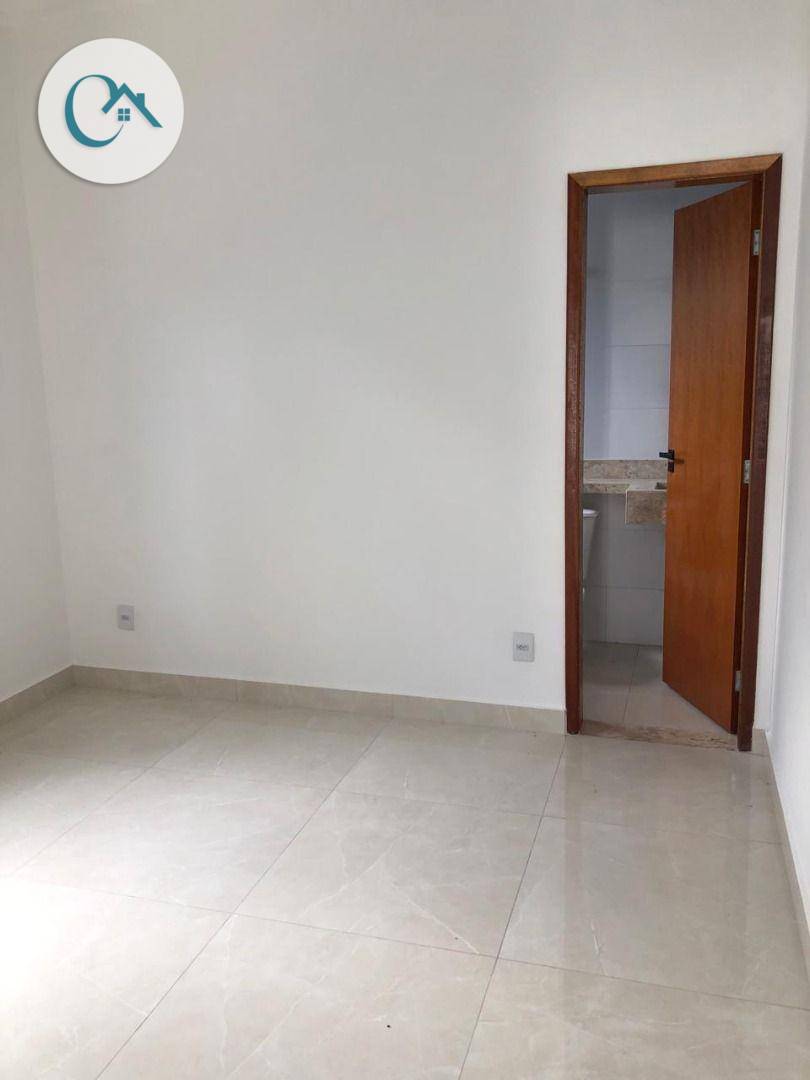 Casa à venda com 2 quartos, 62m² - Foto 11