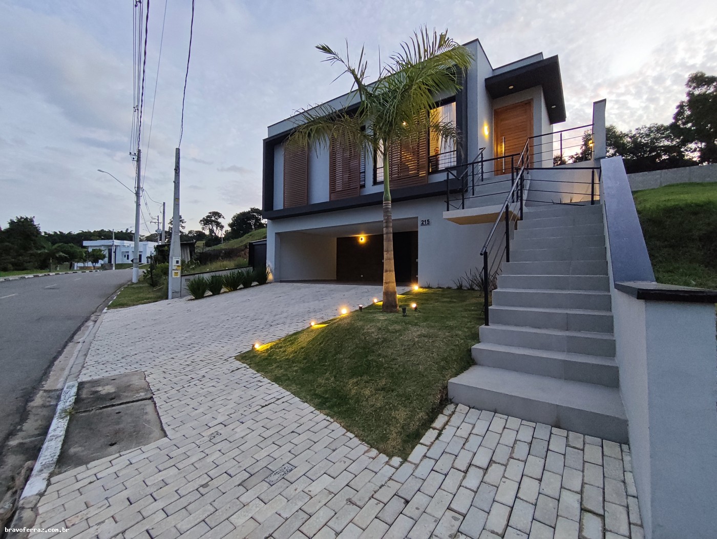 Casa de Condomínio à venda com 3 quartos, 272m² - Foto 5
