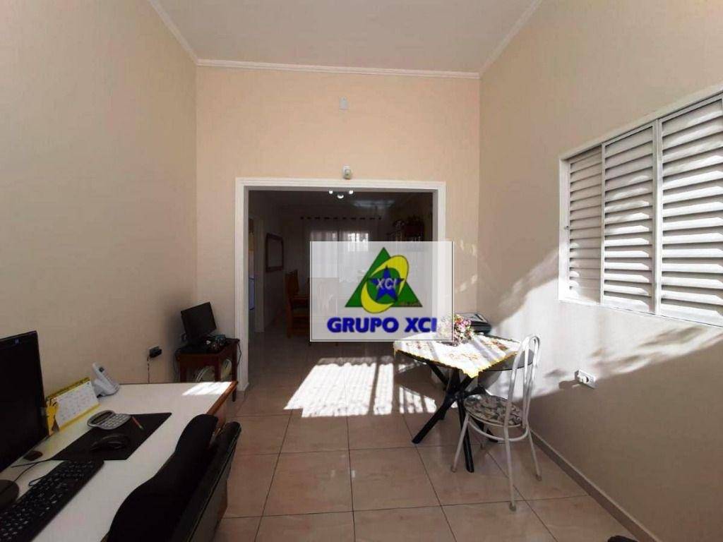 Casa, 3 quartos, 232 m² - Foto 5