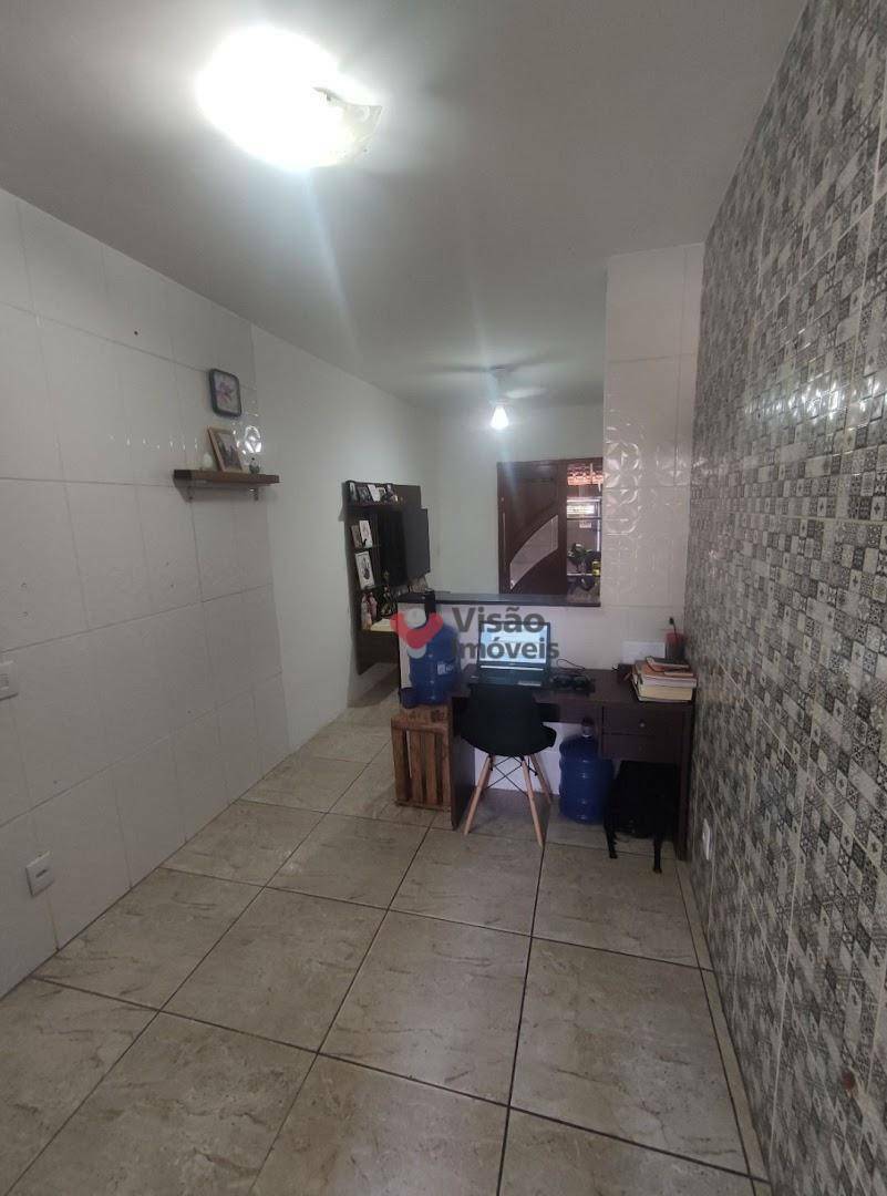 Casa à venda com 2 quartos, 83m² - Foto 7