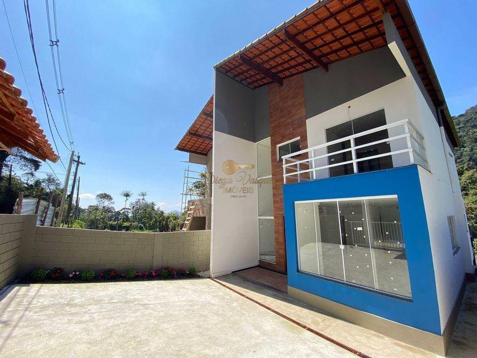 Casa à venda com 4 quartos, 195m² - Foto 2