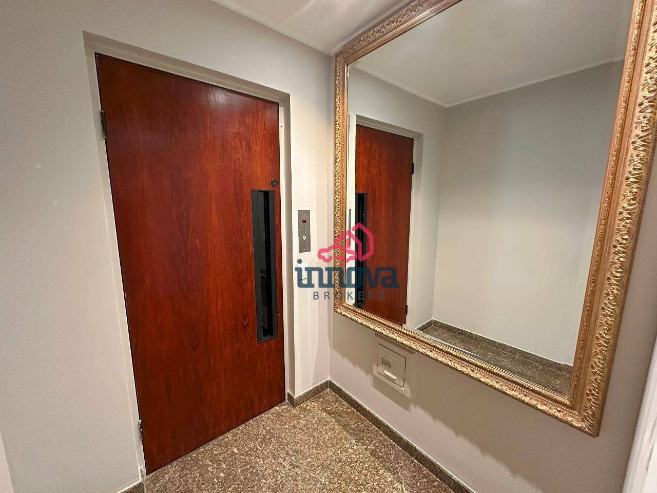 Apartamento à venda com 4 quartos, 195m² - Foto 20