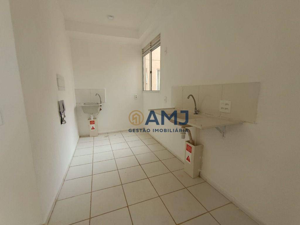 Apartamento à venda com 2 quartos, 42m² - Foto 4