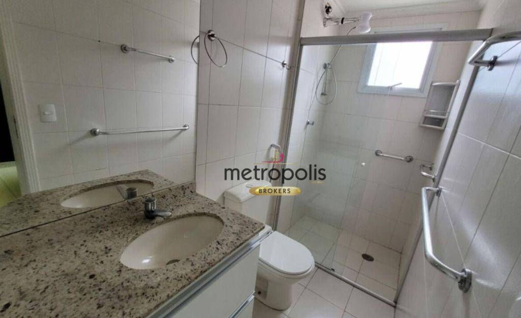 Apartamento para alugar com 2 quartos, 68m² - Foto 11