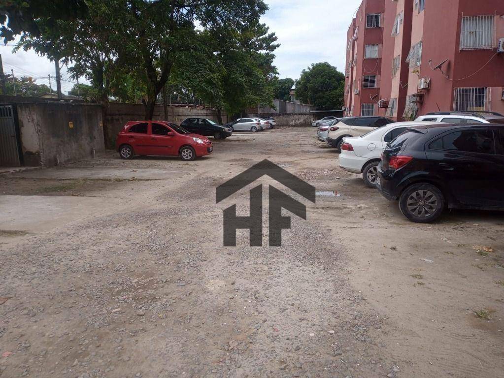 Apartamento à venda com 3 quartos, 81m² - Foto 2