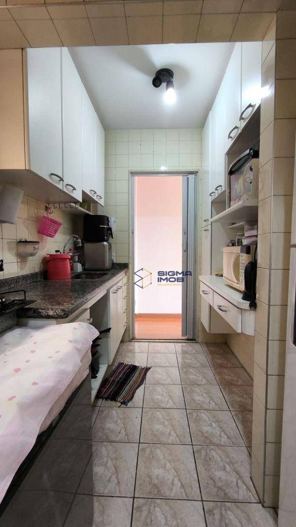 Apartamento à venda com 1 quarto, 45m² - Foto 13