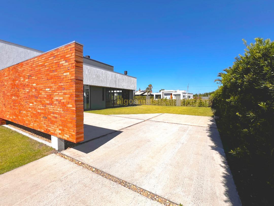 Casa de Condomínio à venda com 3 quartos, 150m² - Foto 4
