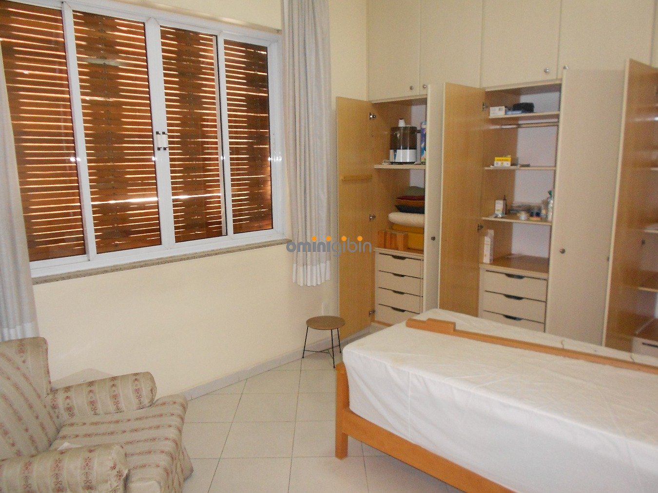 Apartamento à venda com 3 quartos, 175m² - Foto 9