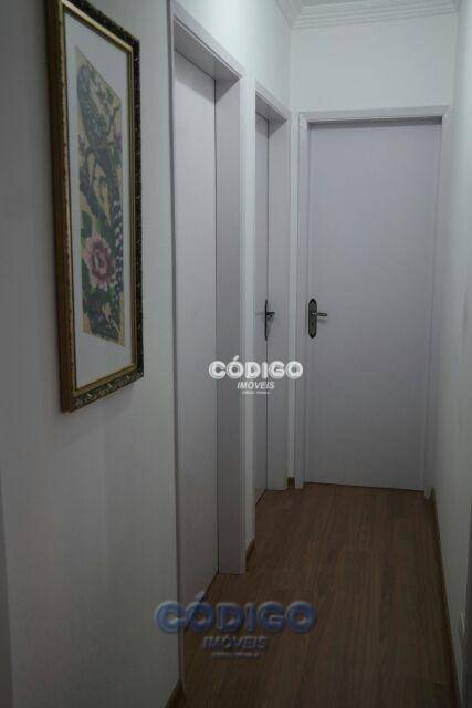 Apartamento à venda com 3 quartos, 98m² - Foto 9