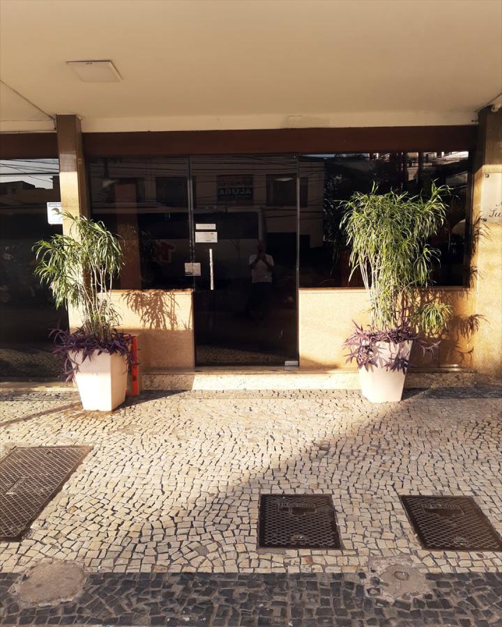 Apartamento à venda com 1 quarto, 45m² - Foto 1