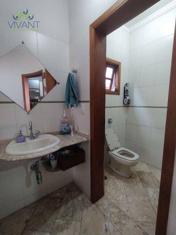 Sobrado à venda com 3 quartos, 251m² - Foto 18