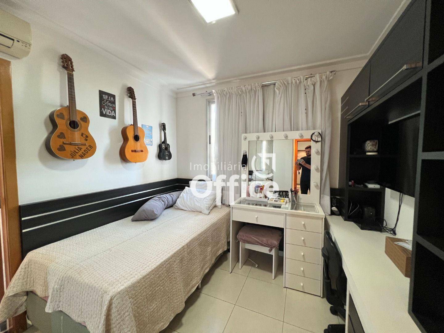 Apartamento à venda com 4 quartos, 186m² - Foto 15