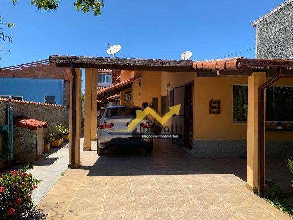 Casa de Condomínio à venda com 4 quartos, 219m² - Foto 2