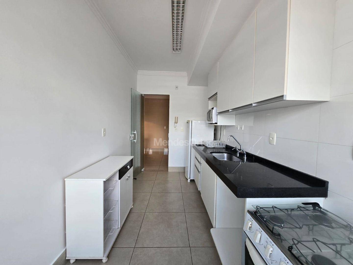 Apartamento para alugar com 3 quartos, 96m² - Foto 13