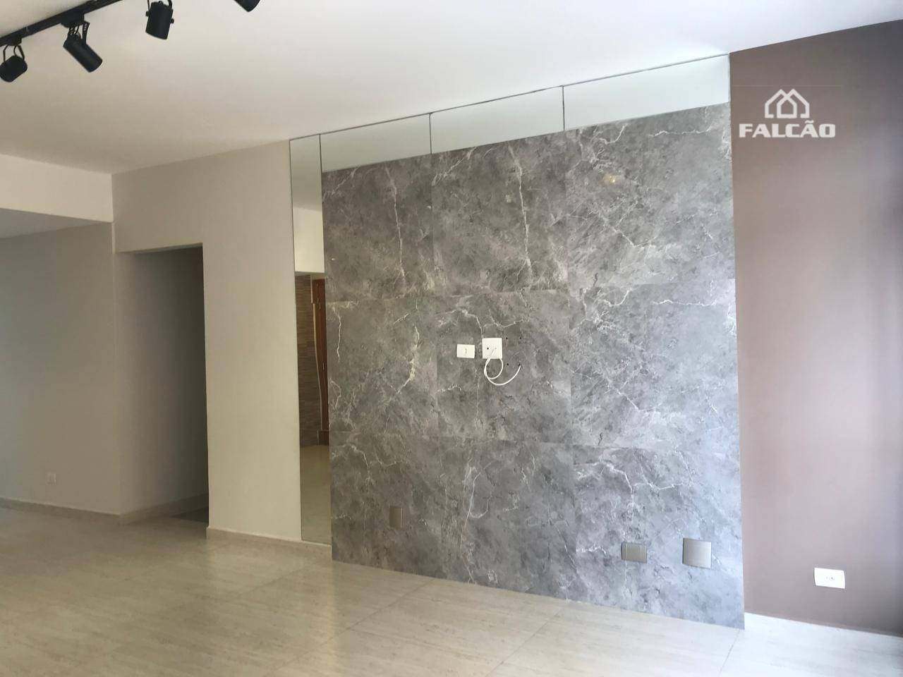 Apartamento à venda com 3 quartos, 145m² - Foto 4