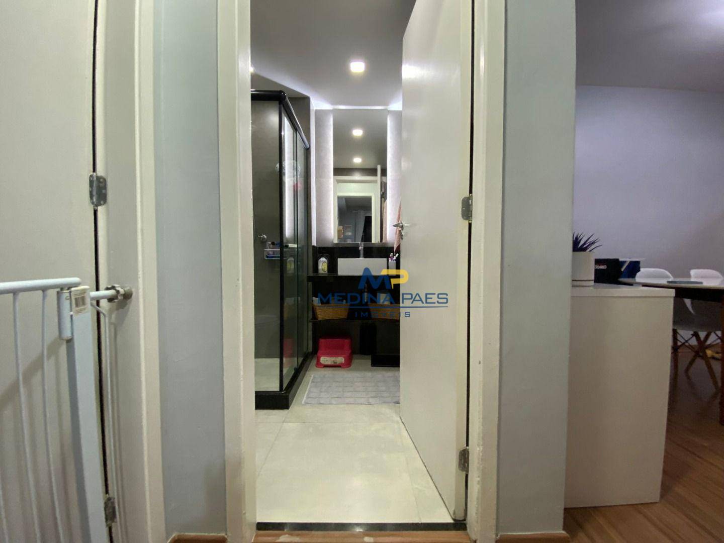 Apartamento à venda com 2 quartos, 60m² - Foto 14