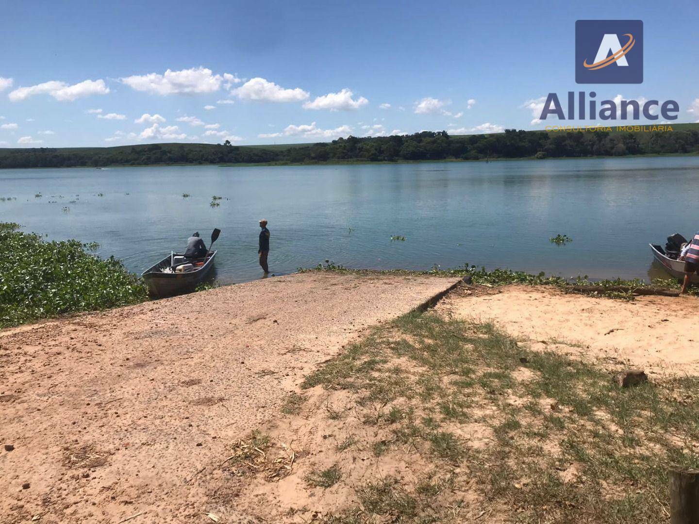 Chácara à venda com 2 quartos, 70m² - Foto 15