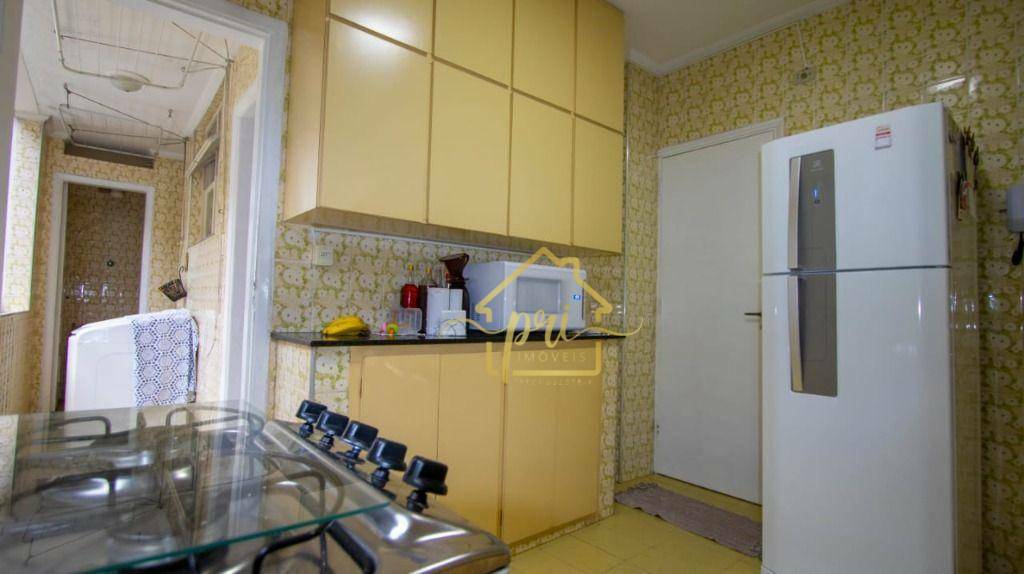 Apartamento à venda com 3 quartos, 154m² - Foto 4