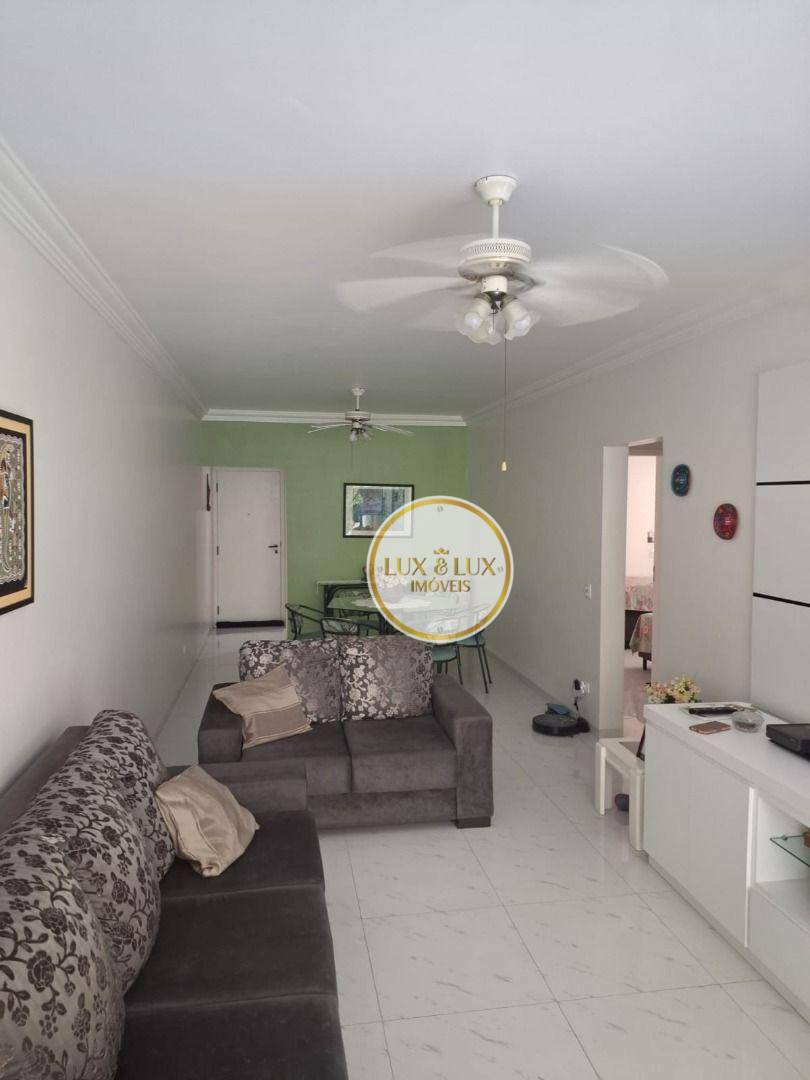 Apartamento para alugar com 3 quartos, 200m² - Foto 2