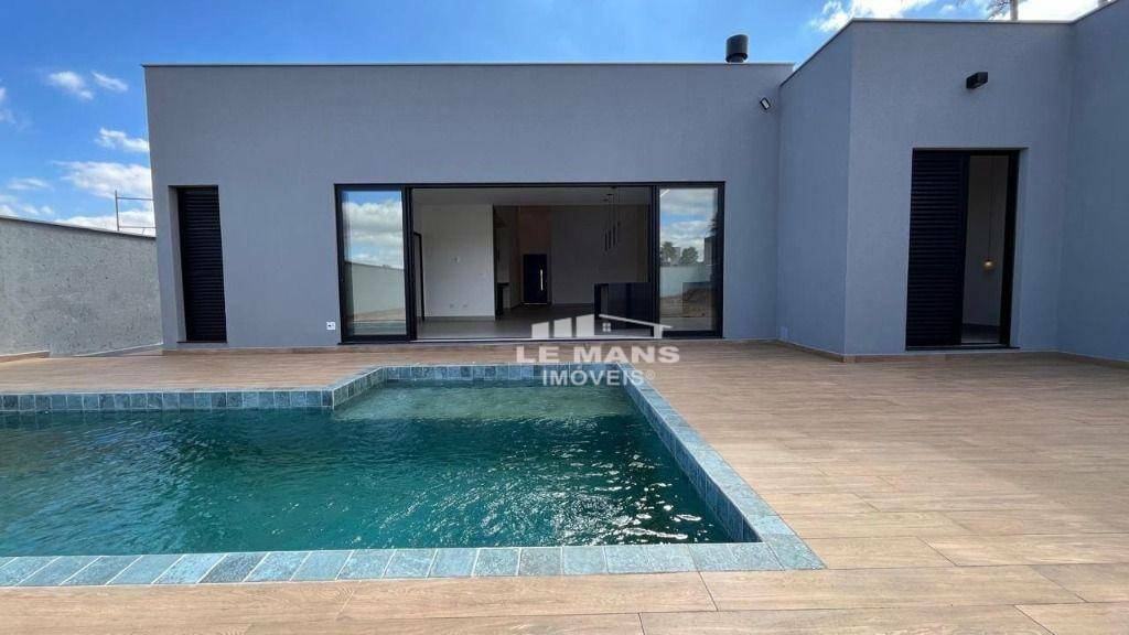 Casa de Condomínio à venda com 4 quartos, 269m² - Foto 3