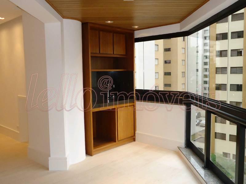 Apartamento para alugar com 3 quartos, 180m² - Foto 5