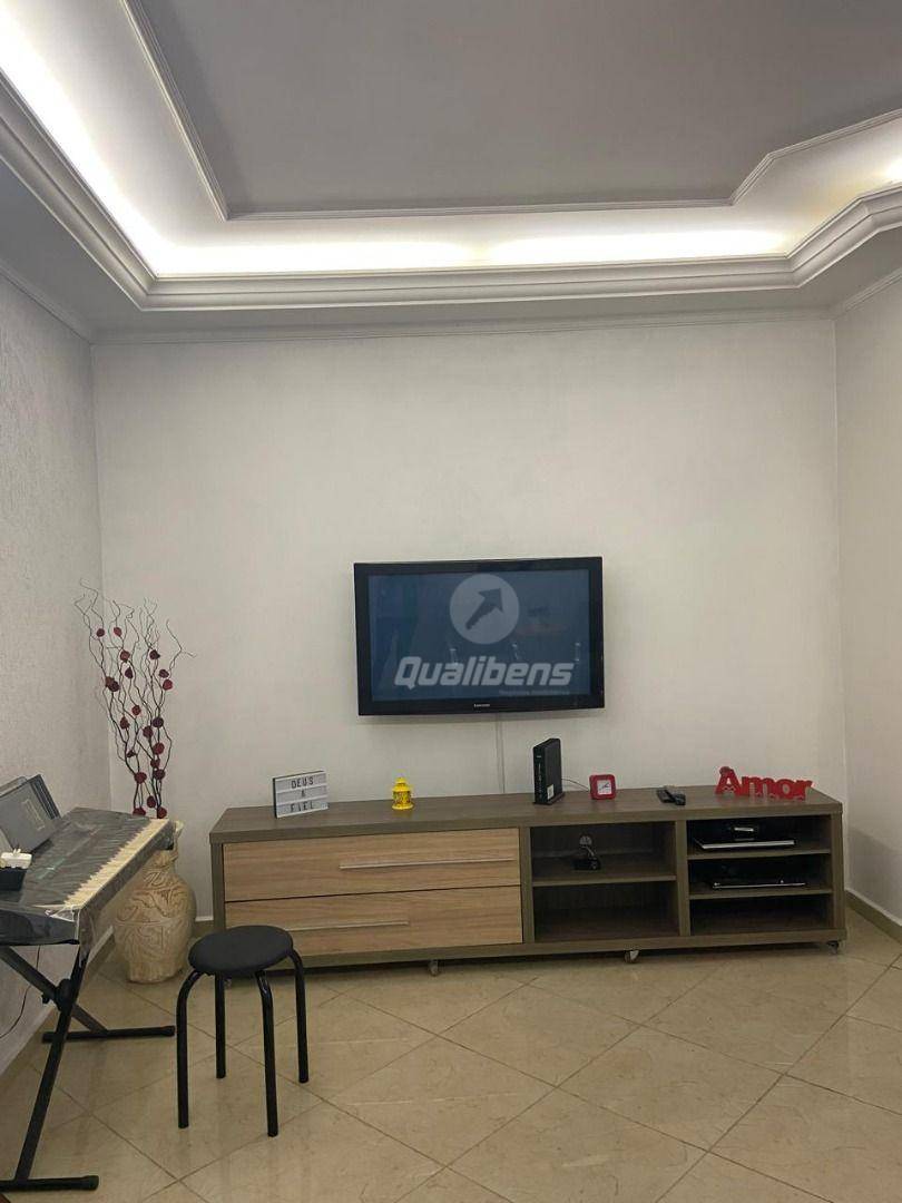 Sobrado à venda com 3 quartos, 238m² - Foto 5