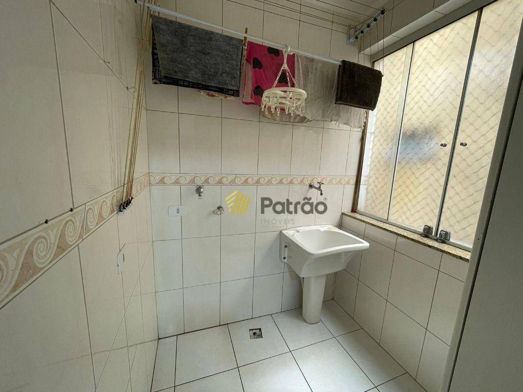 Apartamento à venda com 2 quartos, 72m² - Foto 3