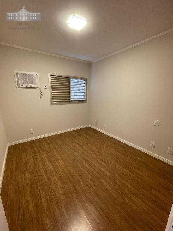 Apartamento à venda com 3 quartos, 117m² - Foto 9