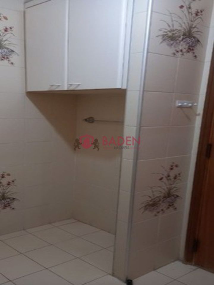 Apartamento à venda com 3 quartos, 110m² - Foto 7