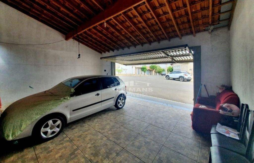 Casa à venda com 2 quartos, 50m² - Foto 2