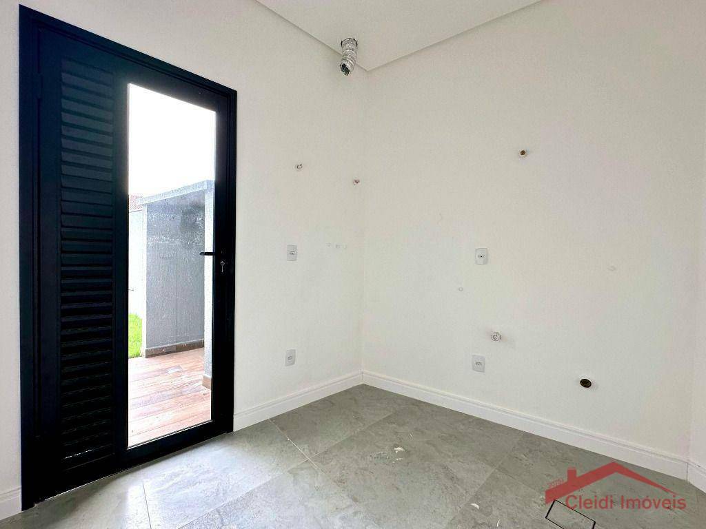 Casa à venda com 3 quartos, 189m² - Foto 10