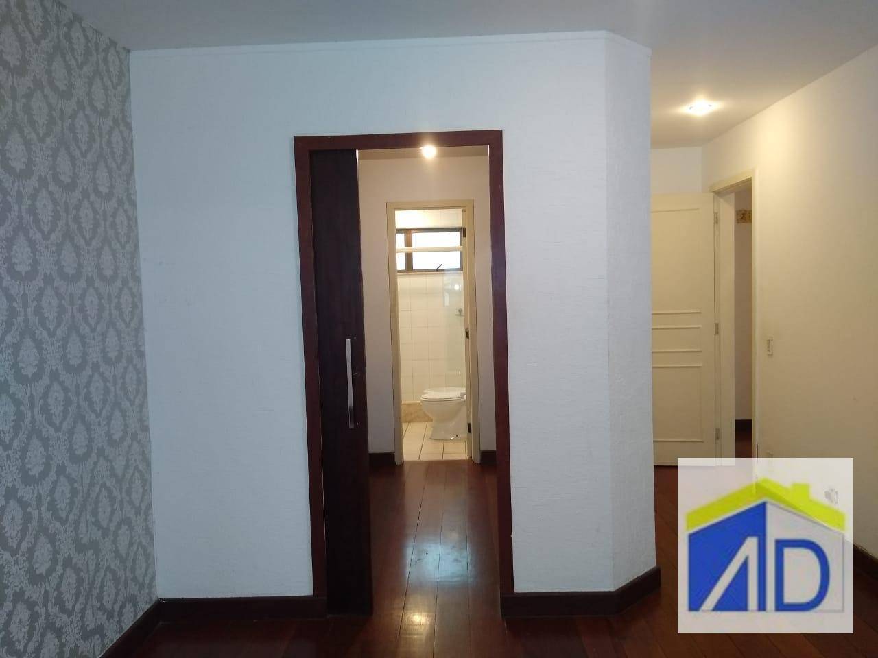 Apartamento à venda com 3 quartos, 190m² - Foto 8