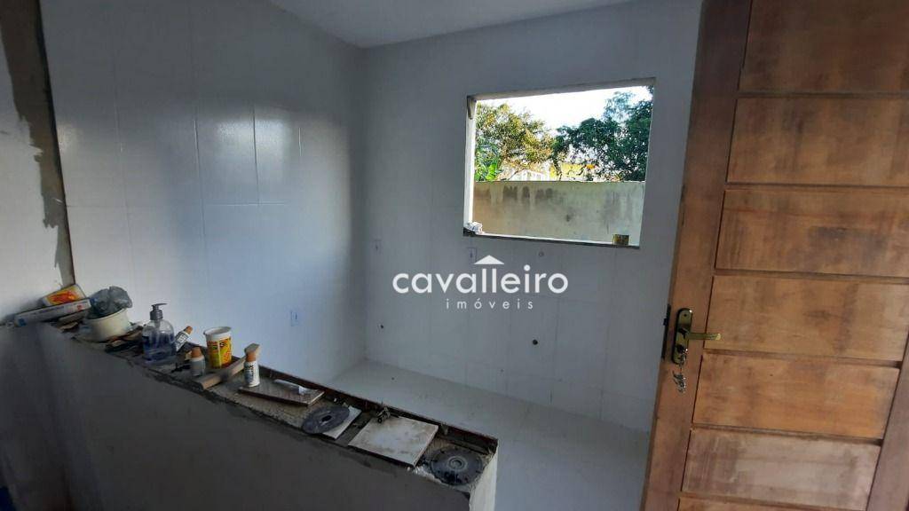 Casa à venda com 2 quartos, 75m² - Foto 14