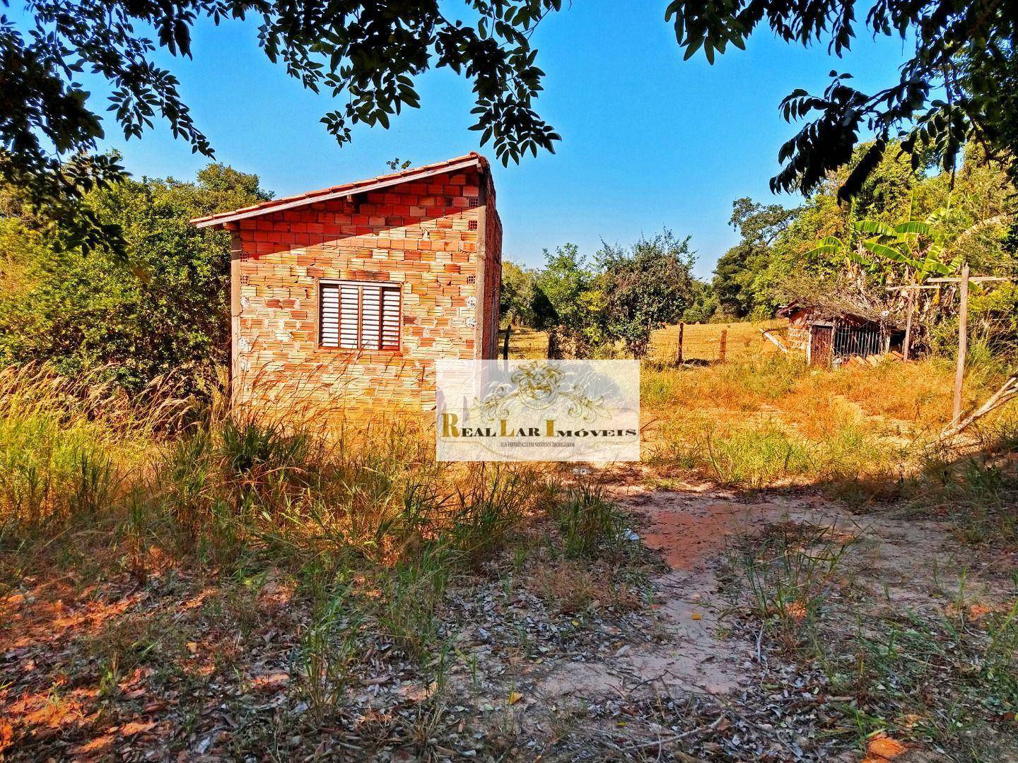 Casa à venda com 1 quarto, 80m² - Foto 1