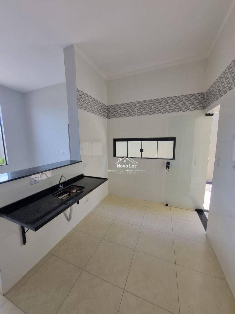 Casa, 3 quartos, 72 m² - Foto 2