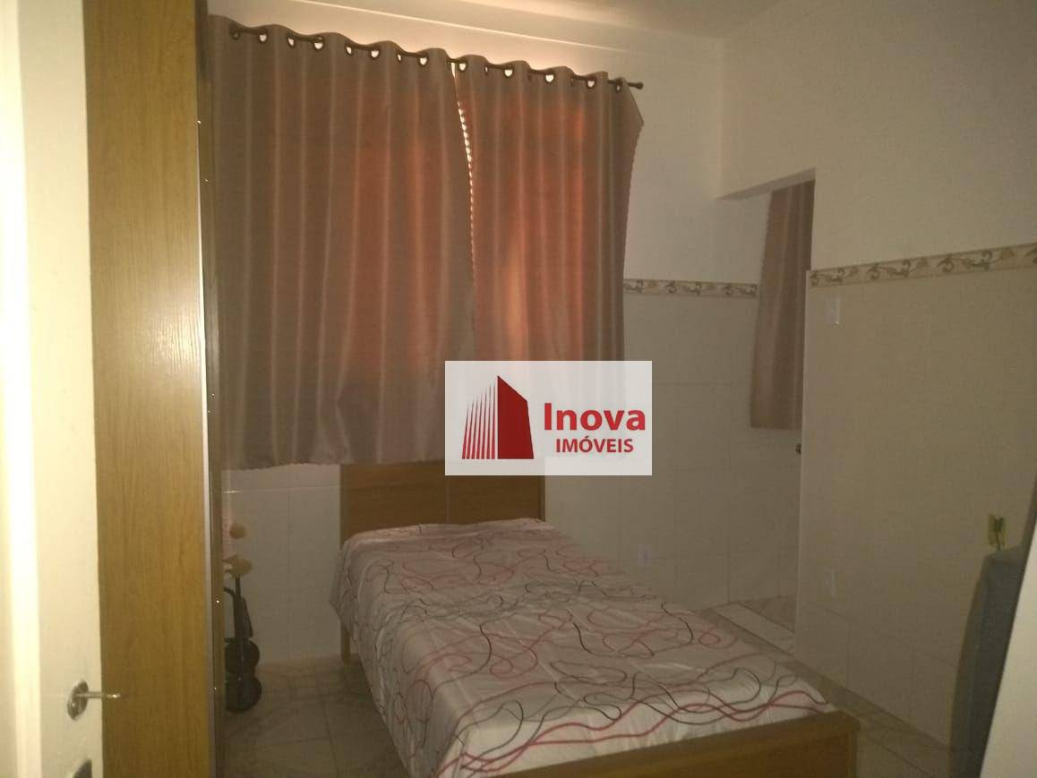 Casa à venda com 4 quartos, 300m² - Foto 12